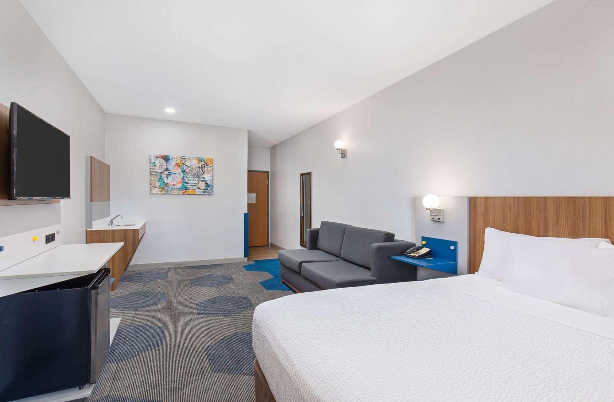 Microtel Inn And Suites By Wyndham Opelika Dış mekan fotoğraf